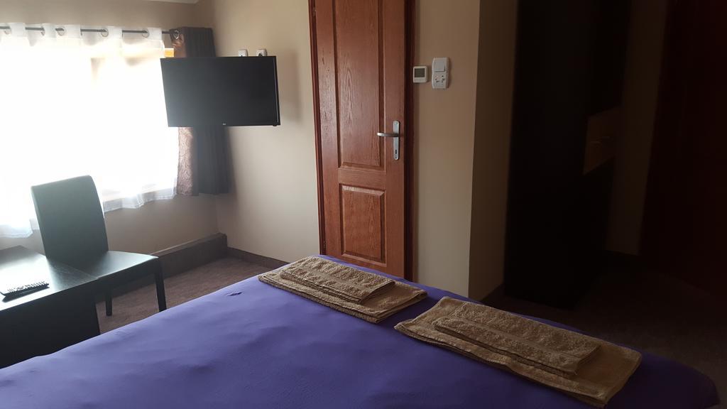 Inn Stefanija ซูโบติกา ภายนอก รูปภาพ